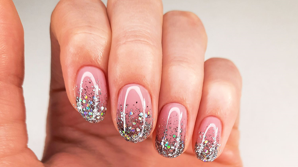 2.	Glitter Nails